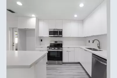 231 N Seacrest Circle, Delray Beach, FL 33444 - Photo 10