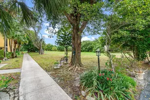 450 NW 20th St, Boca Raton, FL 33431 - Photo 18