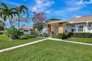 1234 S Lakes End Dr, Fort Pierce, FL 34982 - Photo 2