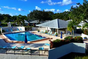 913 Club Dr, Palm Beach Gardens, FL 33418 - Photo 36