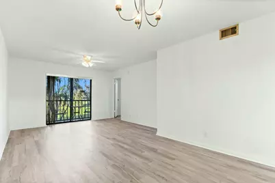 7185 Golf Colony Court, Unit #206, Lake Worth, FL 33467 - Photo 10