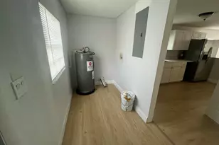 324 SW 8th St, Belle Glade, FL 33430 - Photo 8