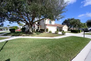 9935 Pine Dust Ct, Lake Worth, FL 33467 - Photo 4
