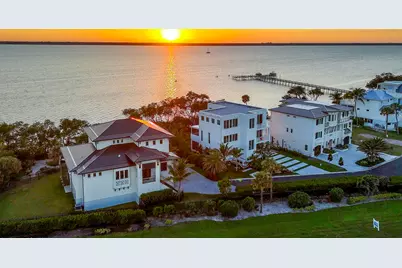 7683 Pelican Pointe Drive, Jensen Beach, FL 34957 - Photo 2