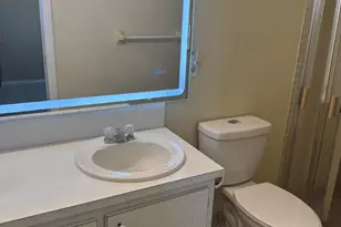 2804 Crosley E Dr E Unit #E, West Palm Beach, FL 33415 - Photo 12