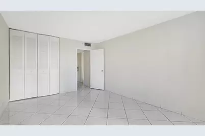 230 174th Street, Unit #308, Sunny Isles Beach, FL 33160 - Photo 28