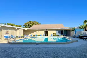 301 Circle Dr S, Boynton Beach, FL 33435 - Photo 32