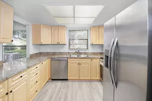 31 SW South River Dr Dr Unit, Stuart, FL 34997 - Photo 12