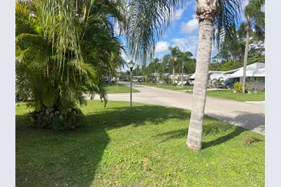 52 Camino Del Rio, Port Saint Lucie, FL 34952 - Photo 8