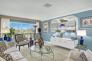 13833 Royal Palm B Ct Unit, Delray Beach, FL 33484 - Photo 2