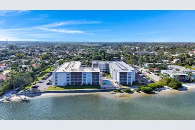 1516 S Lakeside Drive, Unit #412, Lake Worth Beach, FL 33460 - Photo 2