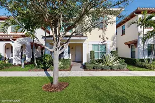 2098 Dickens Terrace, Palm Beach Gardens, FL 33418 - Photo 2