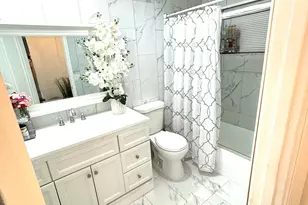 1000 NE 14th Ave, Hallandale Beach, FL 33009 - Photo 14