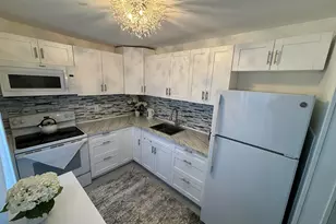 1000 NE 14th Ave, Hallandale Beach, FL 33009 - Photo 4