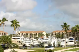 901 Seafarer Cir, Jupiter, FL 33477 - Photo 30