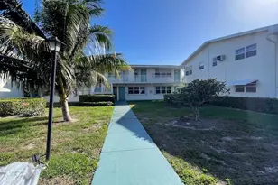 480 Horizons W Unit, Boynton Beach, FL 33435 - Photo 2