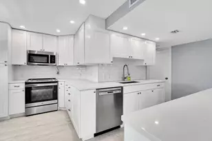134 Lakeshore Dr, North Palm Beach, FL 33408 - Photo 4