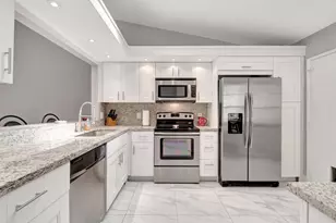 10927 Dolphin Palm Ct, Boynton Beach, FL 33437 - Photo 10