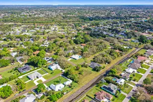 2017 SW Justison Ave, Port Saint Lucie, FL 34953 - Photo 34