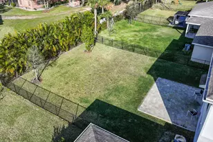 514 Raspberry Rd, Fort Pierce, FL 34981 - Photo 38