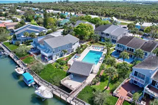 2470 Harbour Cove Dr, Hutchinson Island, FL 34949 - Photo 2