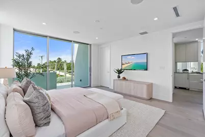 1070 Del Harbour Drive, Delray Beach, FL 33483 - Photo 24