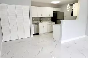 631 Executive Center Dr, West Palm Beach, FL 33401 - Photo 10