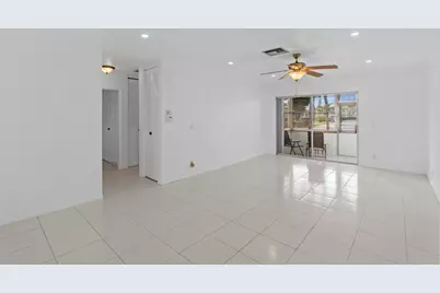 2894 Crosley Drive E, Unit #D, West Palm Beach, FL 33415 - Photo 6
