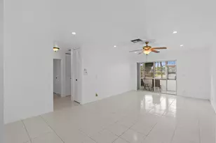 2894 Crosley Dr E, West Palm Beach, FL 33415 - Photo 6