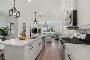 10282 SW Corvus Ln, Port Saint Lucie, FL 34987 - Photo 10