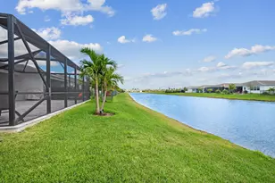 10282 SW Corvus Ln, Port Saint Lucie, FL 34987 - Photo 32