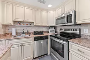 577 Monaco Unit, Delray Beach, FL 33446 - Photo 4