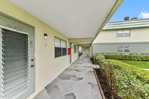 577 Monaco Unit, Delray Beach, FL 33446 - Photo 2