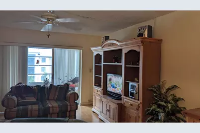 711 Lori Drive, Unit #309, Palm Springs, FL 33461 - Photo 6