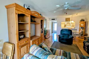 711 Lori Dr, Palm Springs, FL 33461 - Photo 2