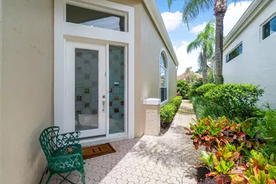 120 Coral Cay Drive, Palm Beach Gardens, FL 33418 - Photo 2