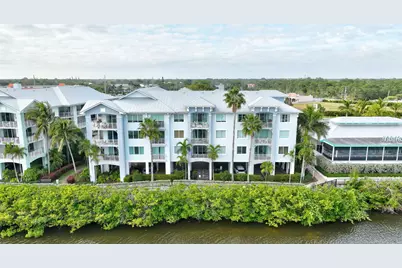 875 NW Flagler Avenue, Unit #404, Stuart, FL 34994 - Photo 32