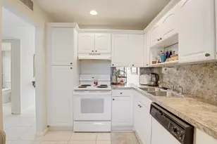 4272 Deste Ct, Lake Worth, FL 33467 - Photo 8