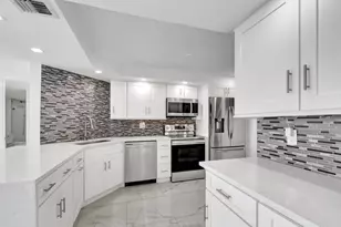 2400 Presidential Way, West Palm Beach, FL 33401 - Photo 1