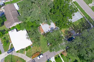 657 Ave C SW, Winter Haven, FL 33880 - Photo 2