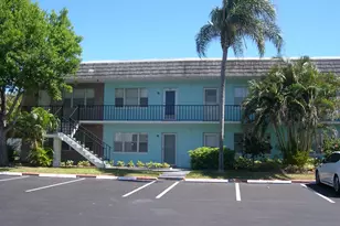 1200 Colonnades Dr, Fort Pierce, FL 34949 - Photo 1