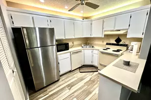 408 Pine Glen Ln, Greenacres, FL 33463 - Photo 2