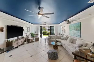 700 NE 20th Ln, Boynton Beach, FL 33435 - Photo 14
