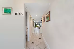 700 NE 20th Ln, Boynton Beach, FL 33435 - Photo 4