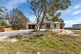 19536 Kenilworth Blvd, Port Charlotte, FL 33954 - Photo 2