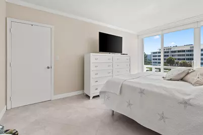 2760 S Ocean Boulevard, Unit #313, Palm Beach, FL 33480 - Photo 14