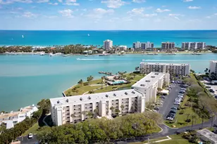 300 Intracoastal Pl, Tequesta, FL 33469 - Photo 1