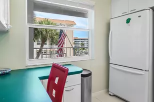 931 Gardenia Dr, Delray Beach, FL 33483 - Photo 22