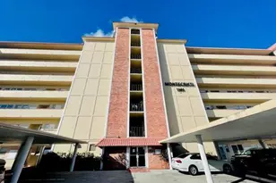 1101 Crystal Lake Dr, Deerfield Beach, FL 33064 - Photo 1