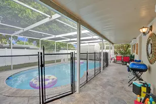 7697 S Forest Blvd, North Lauderdale, FL 33068 - Photo 14